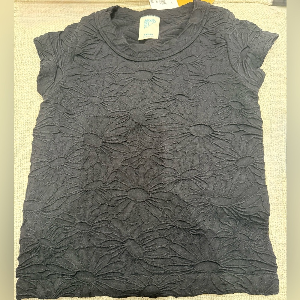 Thereabout girl short sleeve round neck top in black size XXS